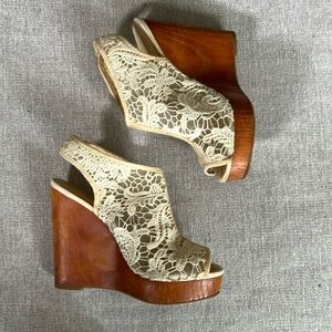 Lucky Brand lace wedges